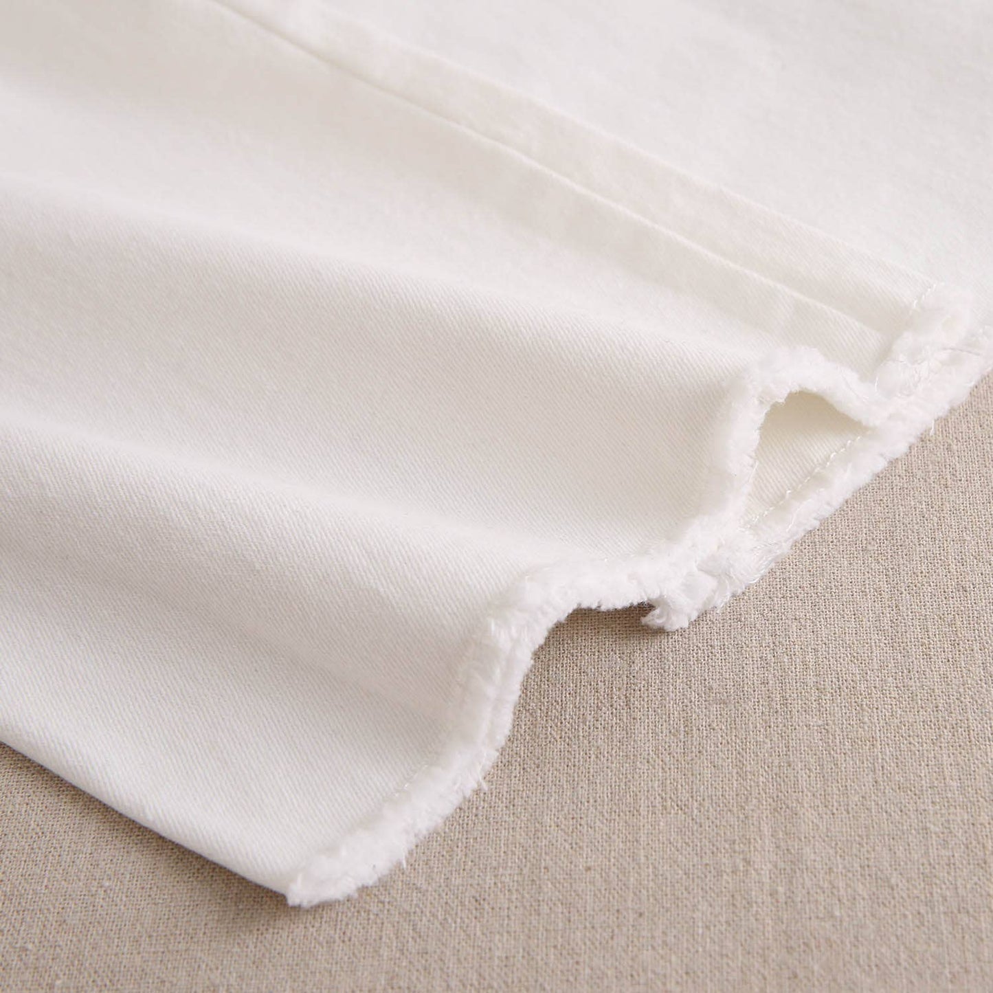 Pantaloni modello jeans bianchi da bambina