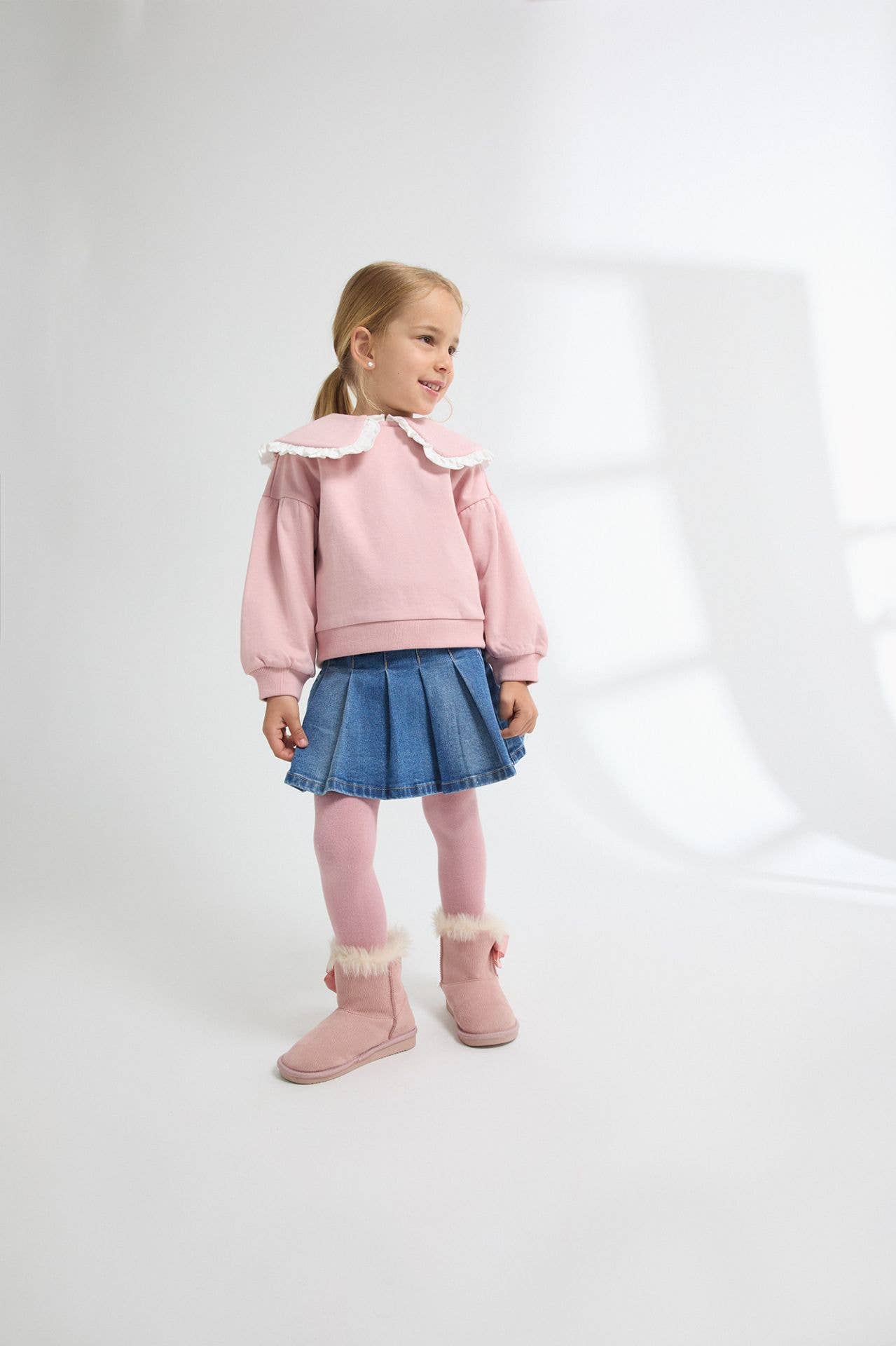 Felpa rosa con colletto ampio