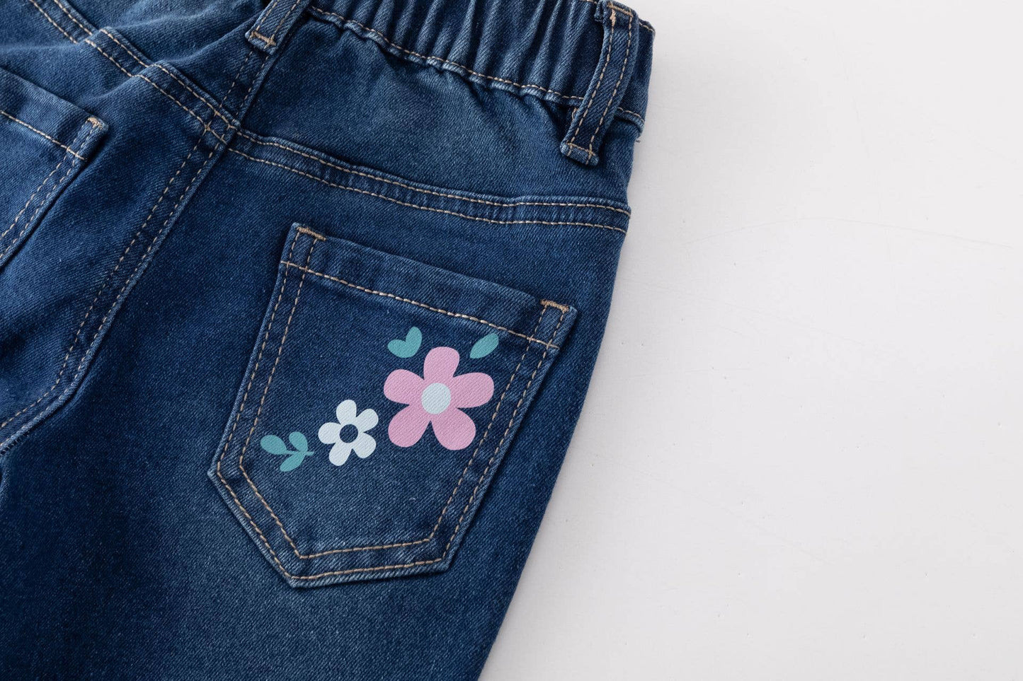 Jeans in denim a zampa