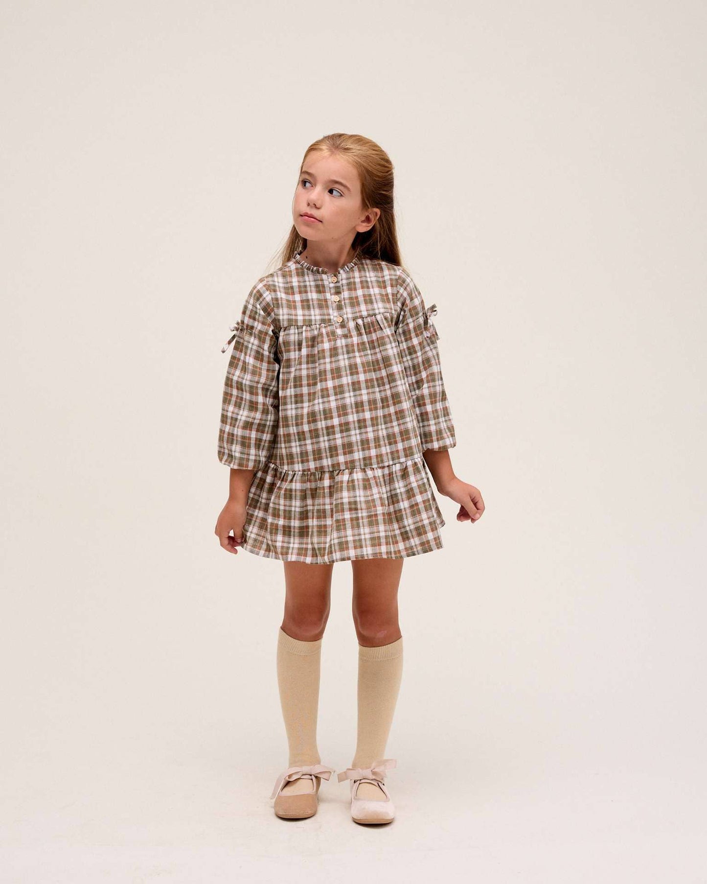 Vestito a quadri marroni e verdi