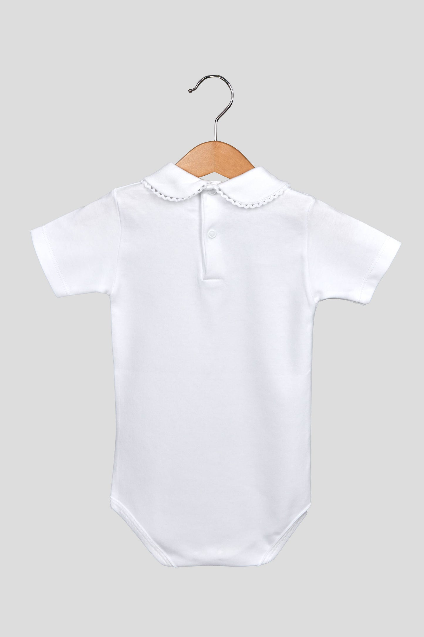 Body in cotone a maniche corte con collo aperto 01