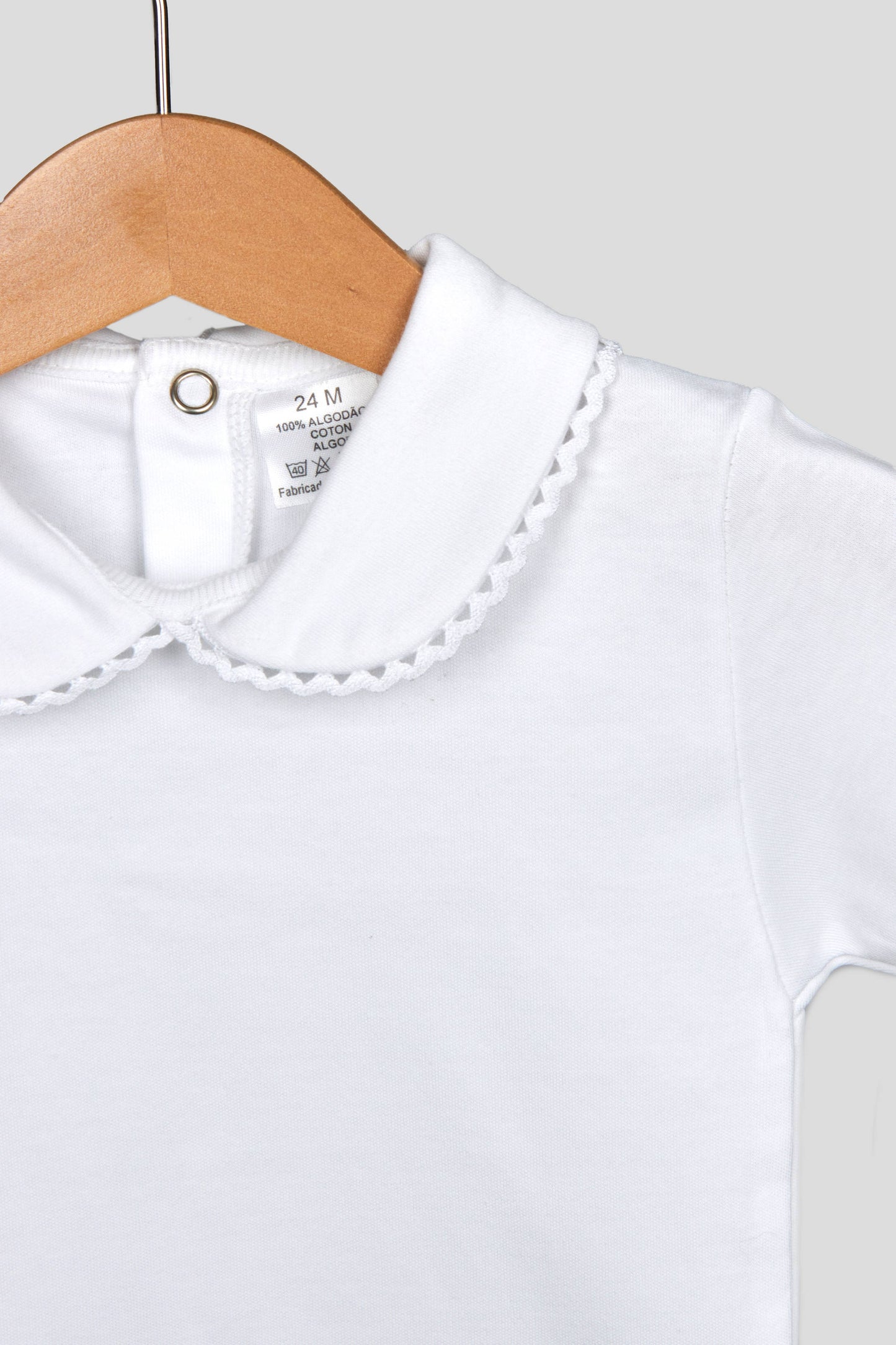 Body in cotone a maniche corte con collo aperto 01