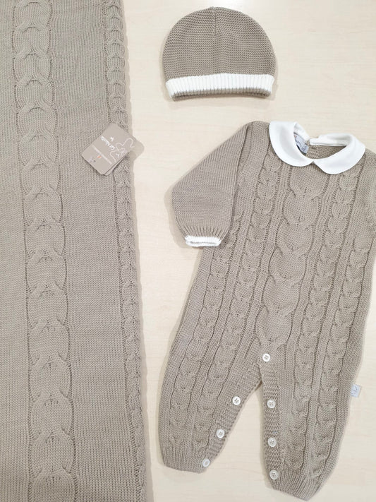 Tutina e Cappellino Marrone treccia NG